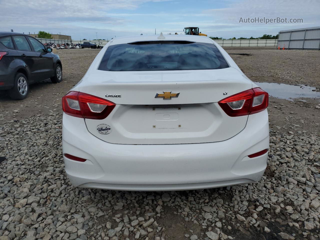 2017 Chevrolet Cruze Lt White vin: 1G1BE5SM8H7212261