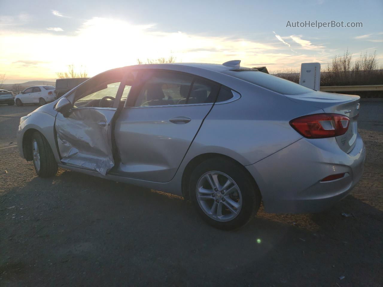 2018 Chevrolet Cruze Lt Silver vin: 1G1BE5SM8J7226845