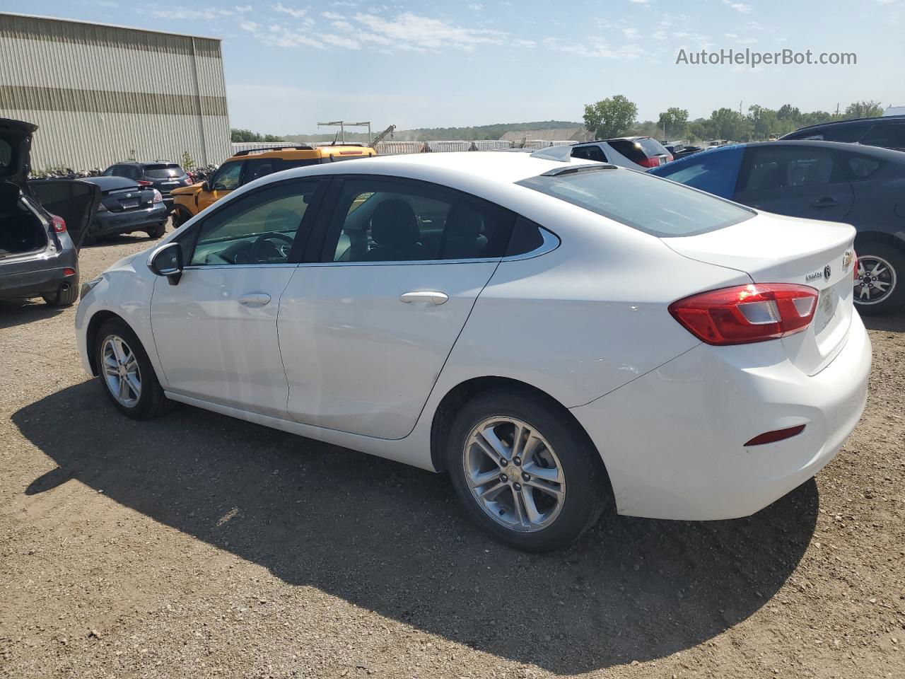 2017 Chevrolet Cruze Lt White vin: 1G1BE5SM9H7192022