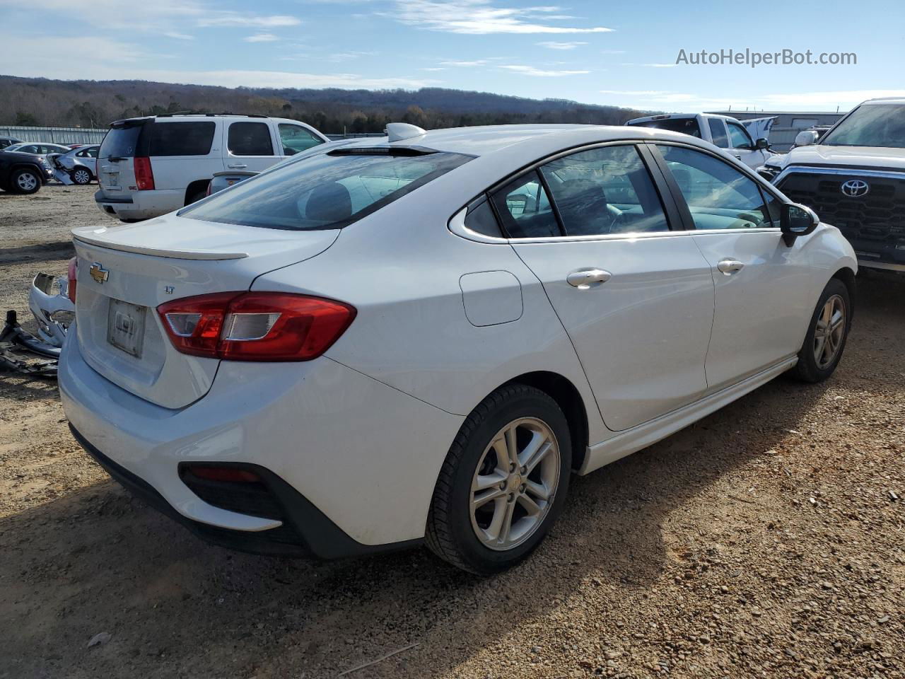 2017 Chevrolet Cruze Lt White vin: 1G1BE5SM9H7267558