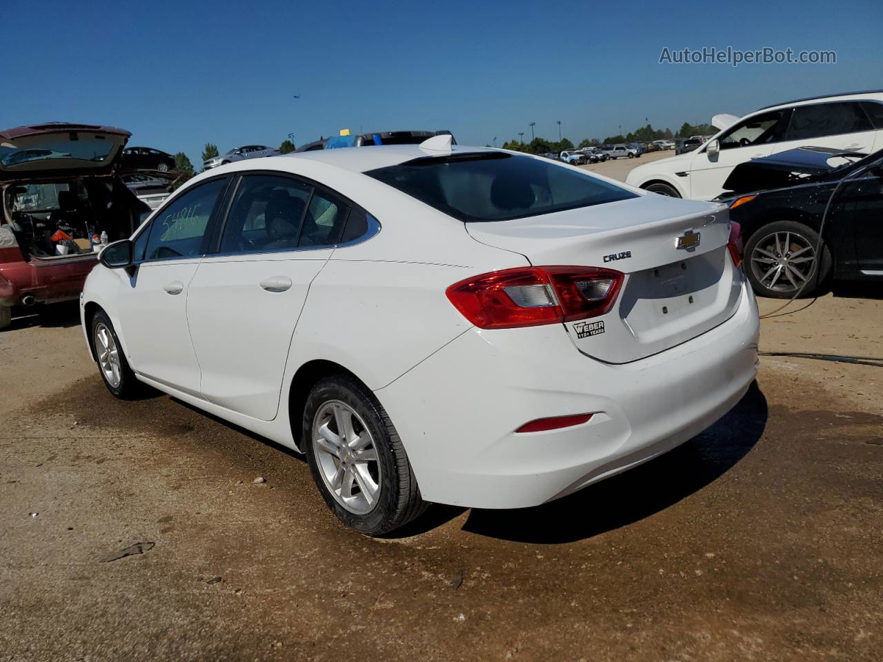 2017 Chevrolet Cruze Lt White vin: 1G1BE5SMXH7234407