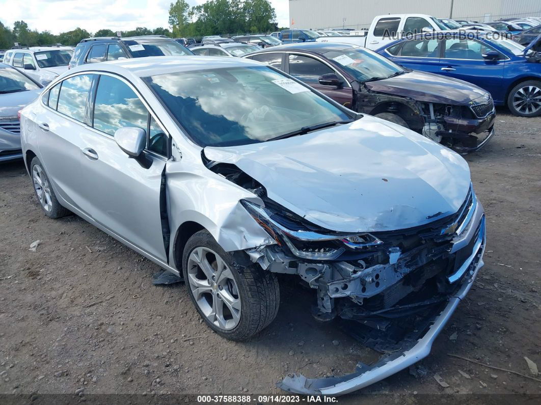 2018 Chevrolet Cruze Premier Silver vin: 1G1BF5SM0J7199413