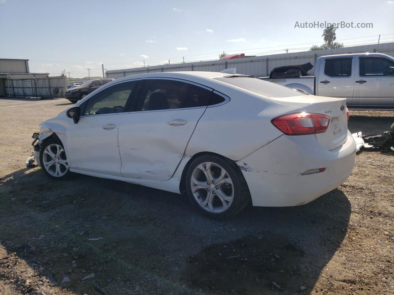 2018 Chevrolet Cruze Premier White vin: 1G1BF5SM2J7164291