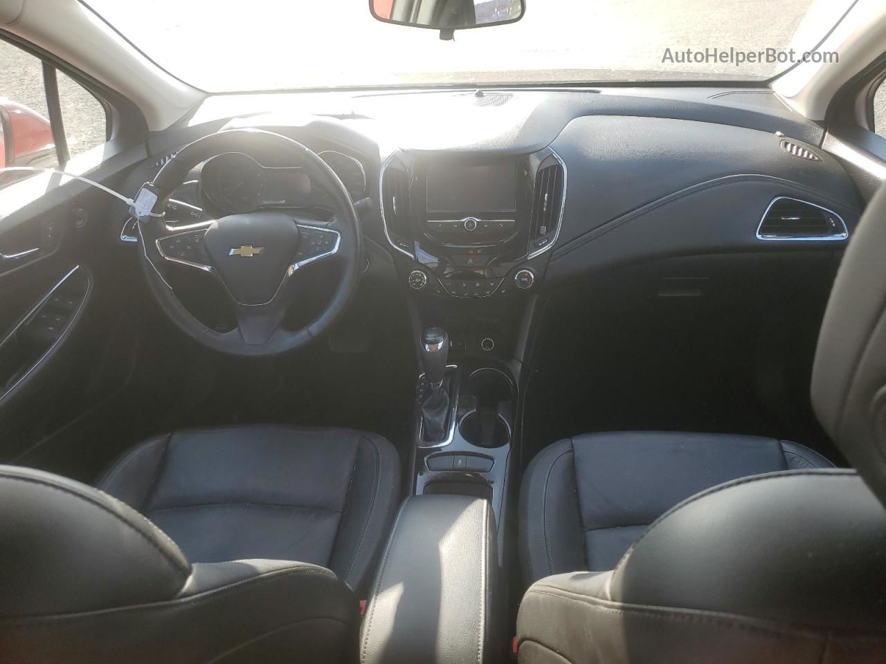 2018 Chevrolet Cruze Premier Красный vin: 1G1BF5SM8J7196906