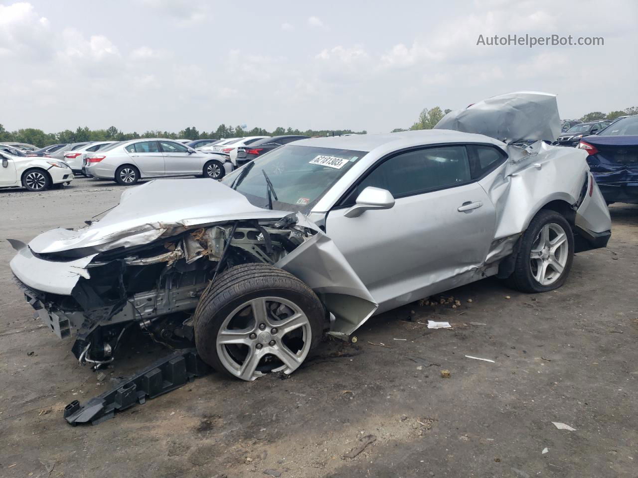 2017 Chevrolet Camaro Ls Серебряный vin: 1G1FA1RX6H0167416