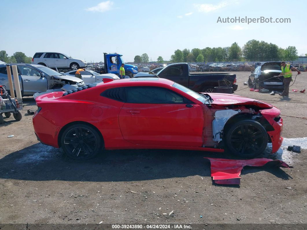 2018 Chevrolet Camaro 1lt Red vin: 1G1FB1RS4J0125124