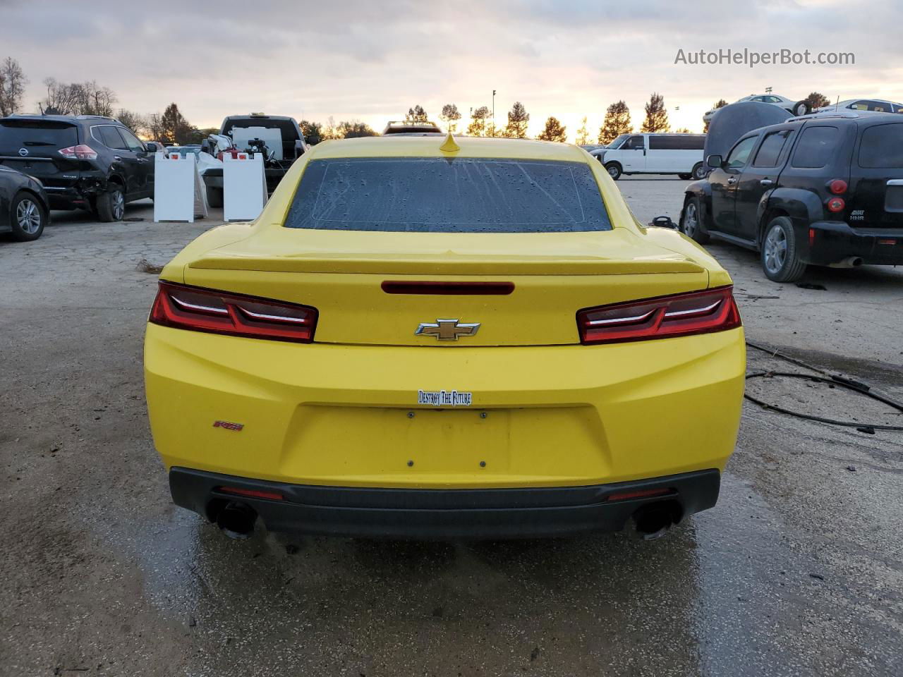 2017 Chevrolet Camaro Lt Yellow vin: 1G1FB1RS5H0104101