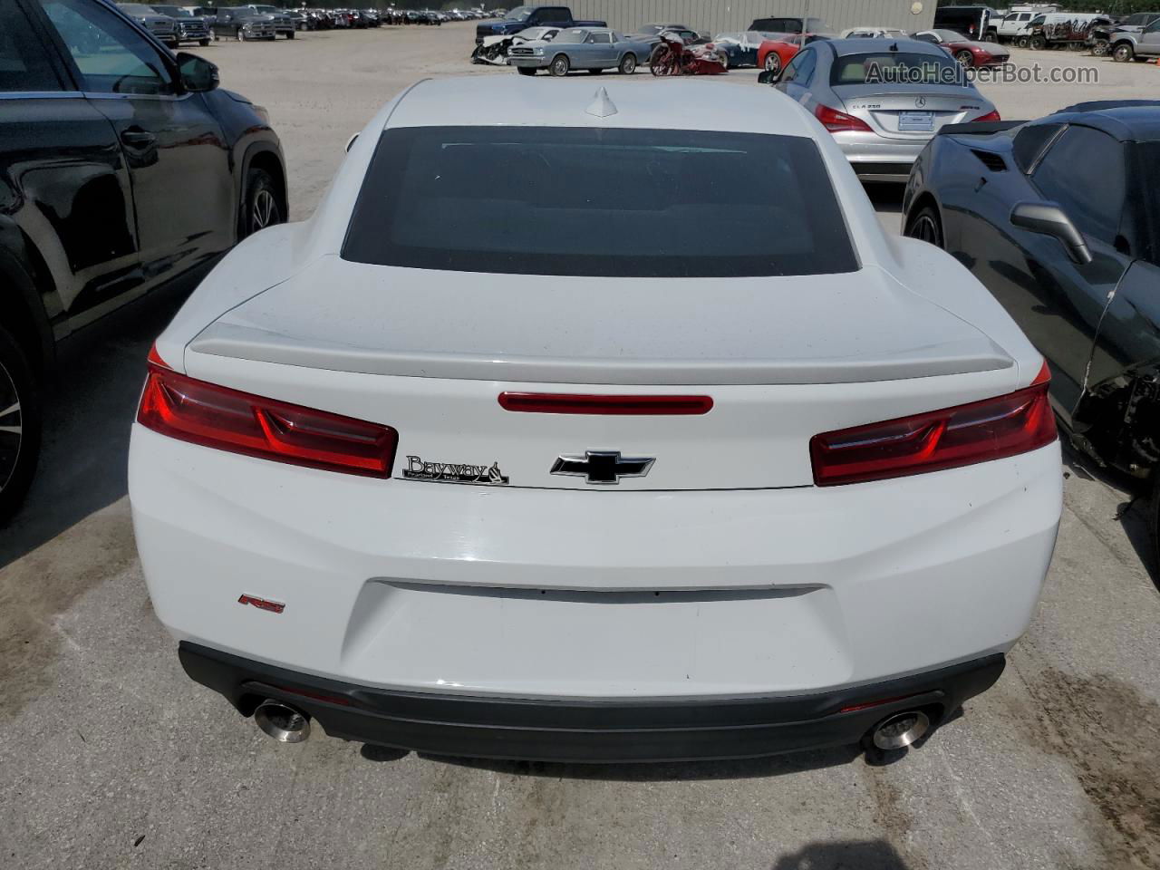 2018 Chevrolet Camaro Lt White vin: 1G1FB1RS6J0143852