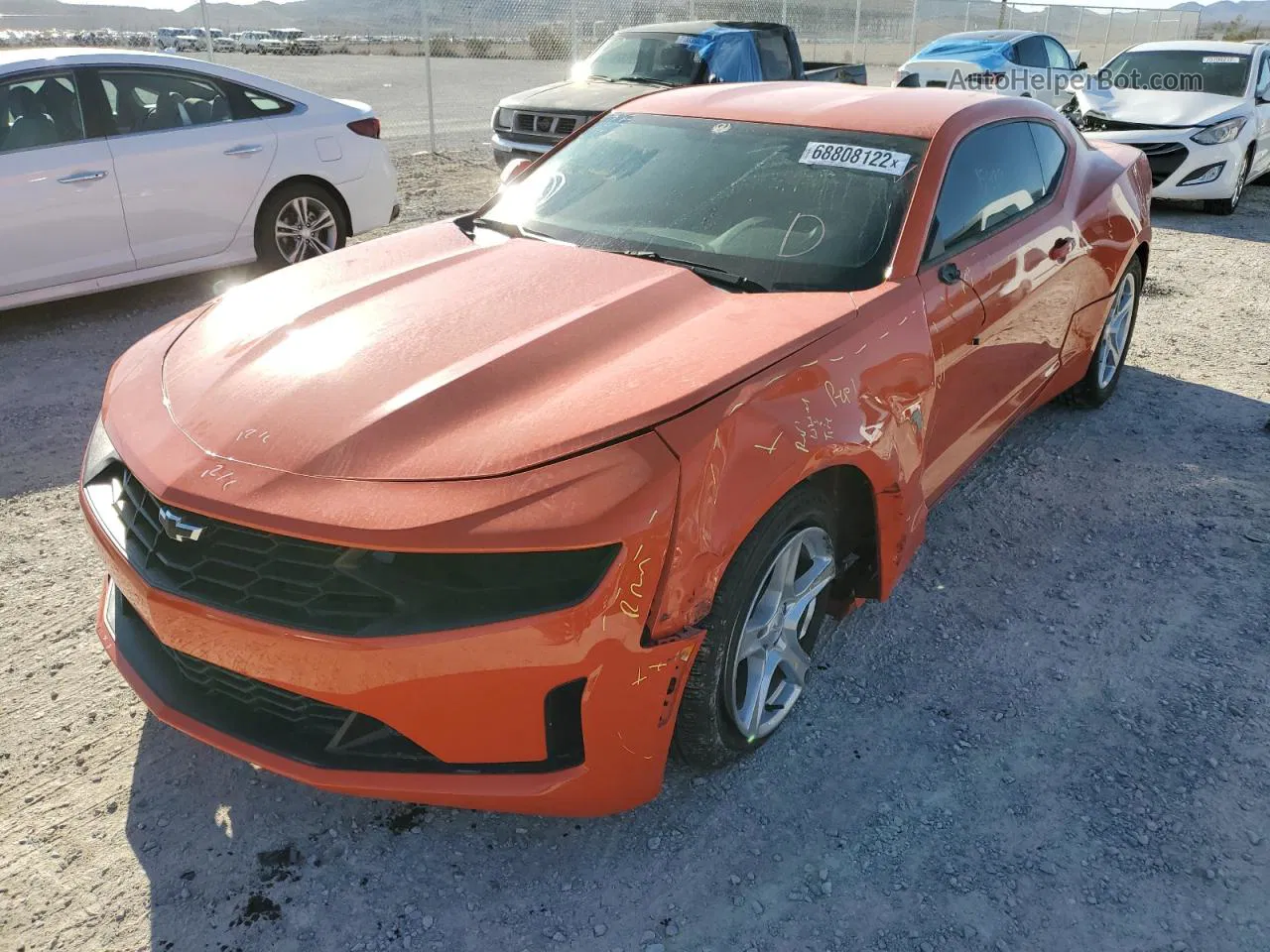 Chevrolet Camaro 2020 оранжевый