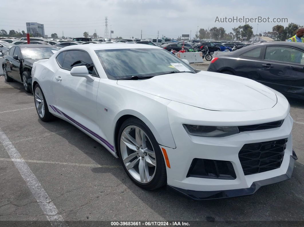 2017 Chevrolet Camaro 1lt White vin: 1G1FB1RX3H0186454