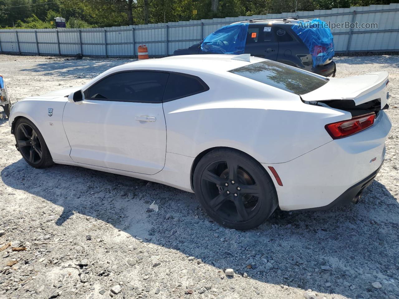 2018 Chevrolet Camaro Lt White vin: 1G1FB1RX6J0106960