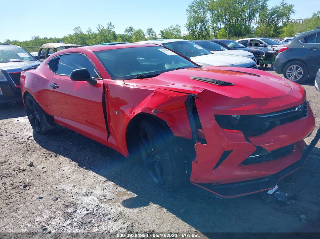 2017 Chevrolet Camaro 1lt Красный vin: 1G1FB1RX8H0133331