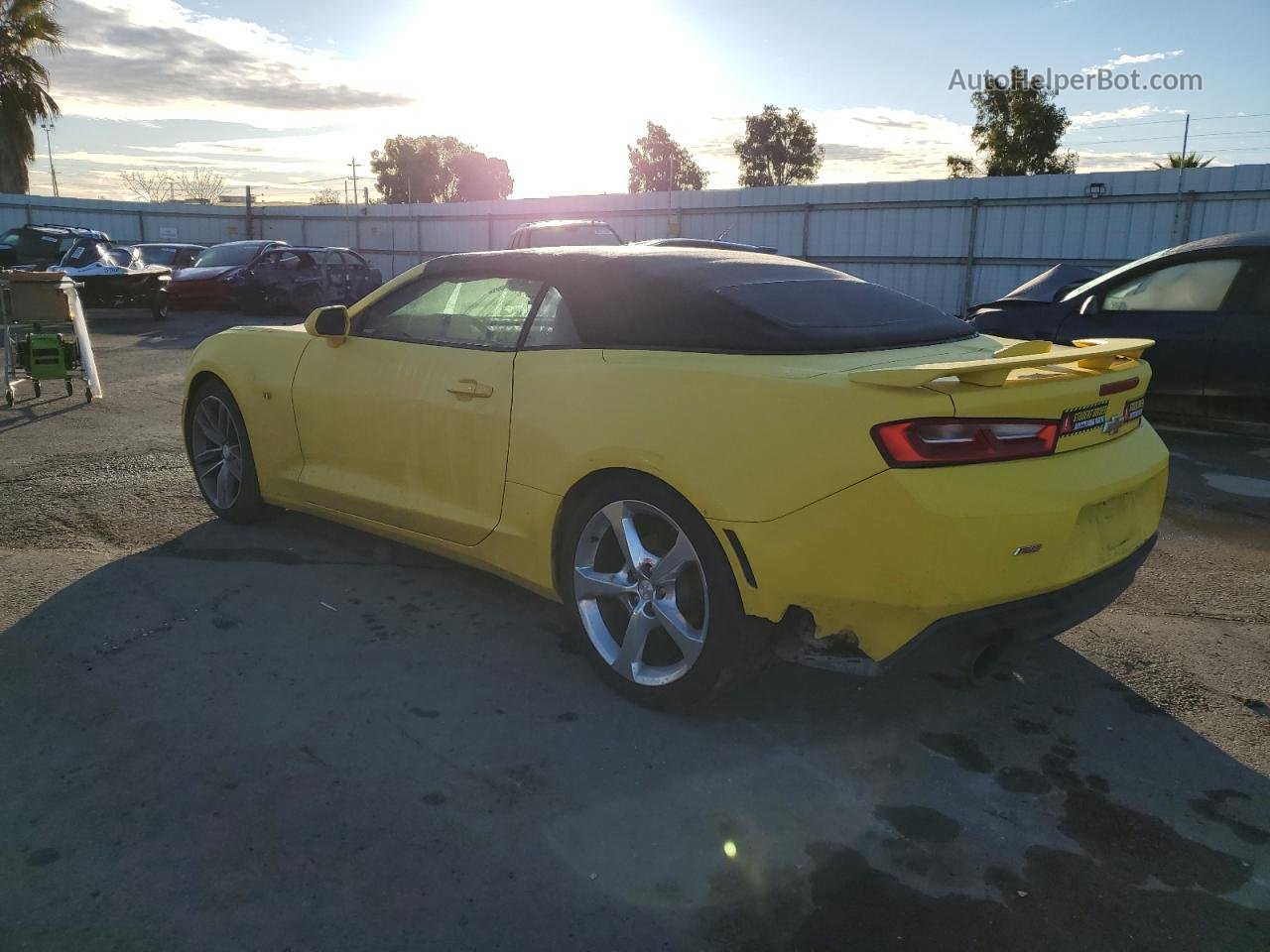 2018 Chevrolet Camaro Lt Yellow vin: 1G1FB3DS2J0103755