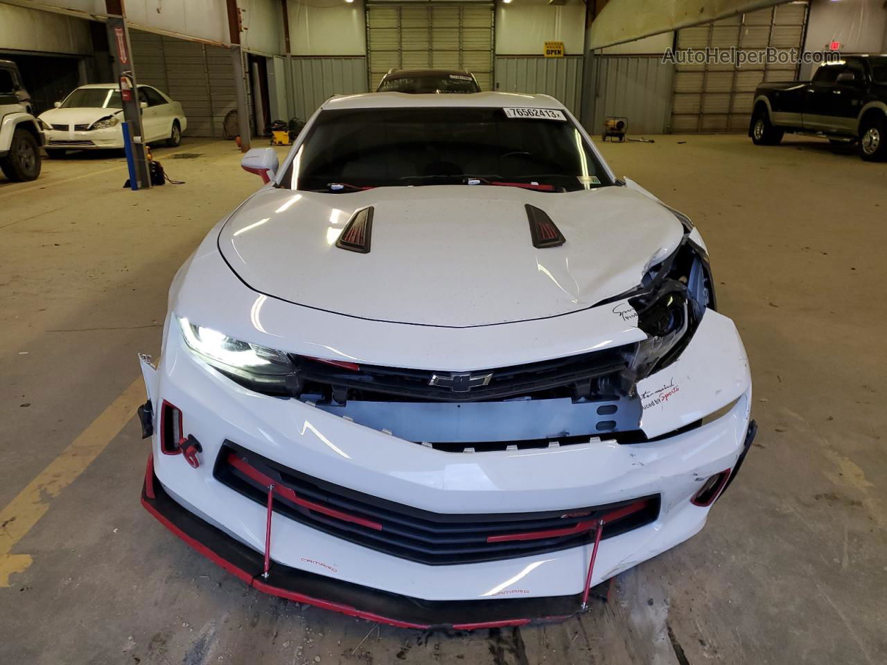 2018 Chevrolet Camaro Lt White vin: 1G1FD1RS1J0144899