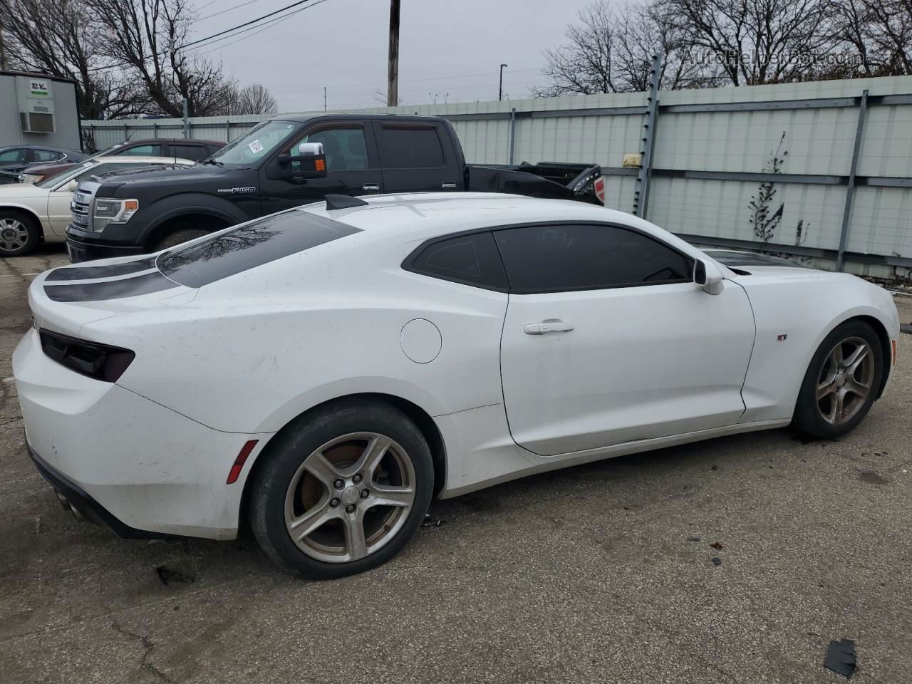 2017 Chevrolet Camaro Lt Белый vin: 1G1FD1RS4H0127220