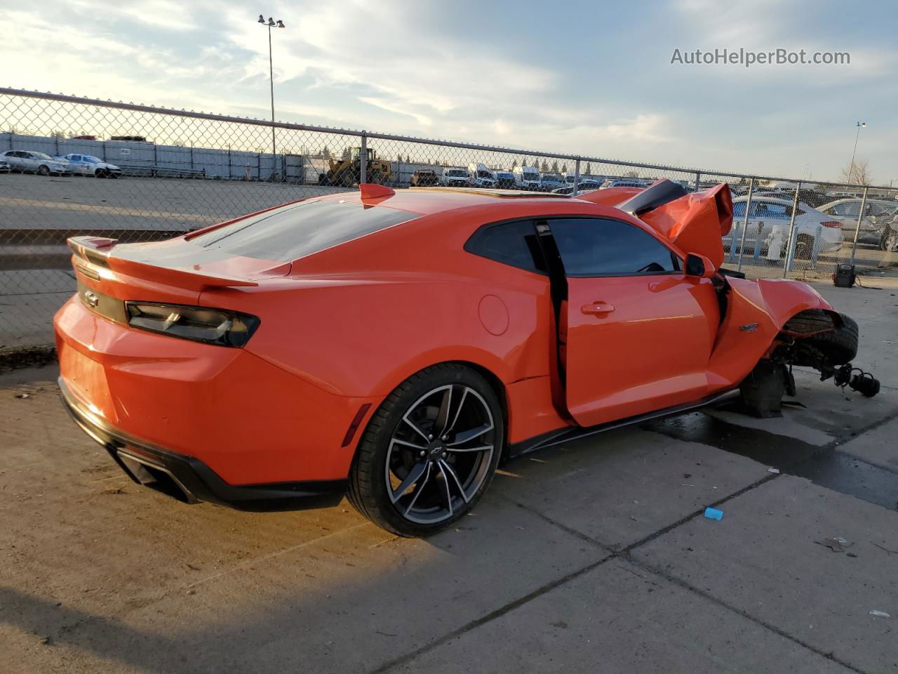 2018 Chevrolet Camaro Lt Orange vin: 1G1FD1RX5J0162351