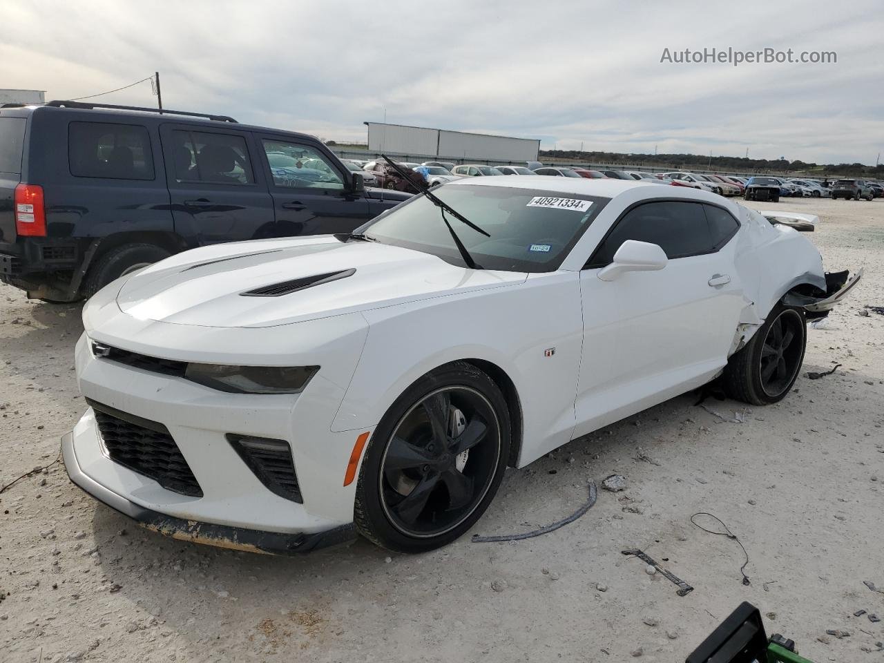 2018 Chevrolet Camaro Ss White vin: 1G1FE1R72J0170646