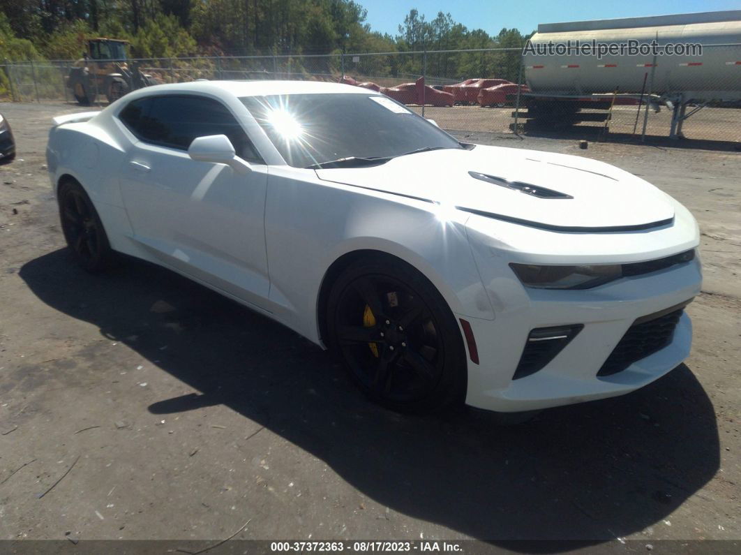 2018 Chevrolet Camaro 1ss White vin: 1G1FE1R73J0136912