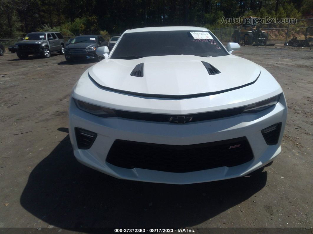 2018 Chevrolet Camaro 1ss White vin: 1G1FE1R73J0136912