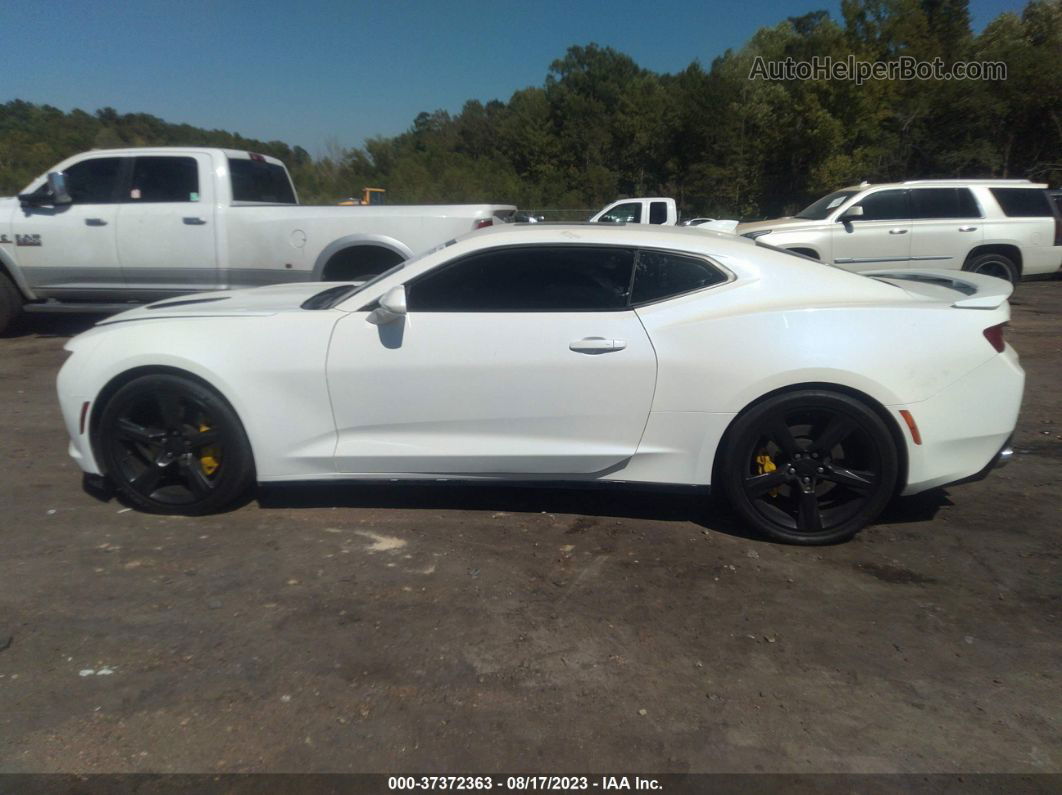 2018 Chevrolet Camaro 1ss White vin: 1G1FE1R73J0136912