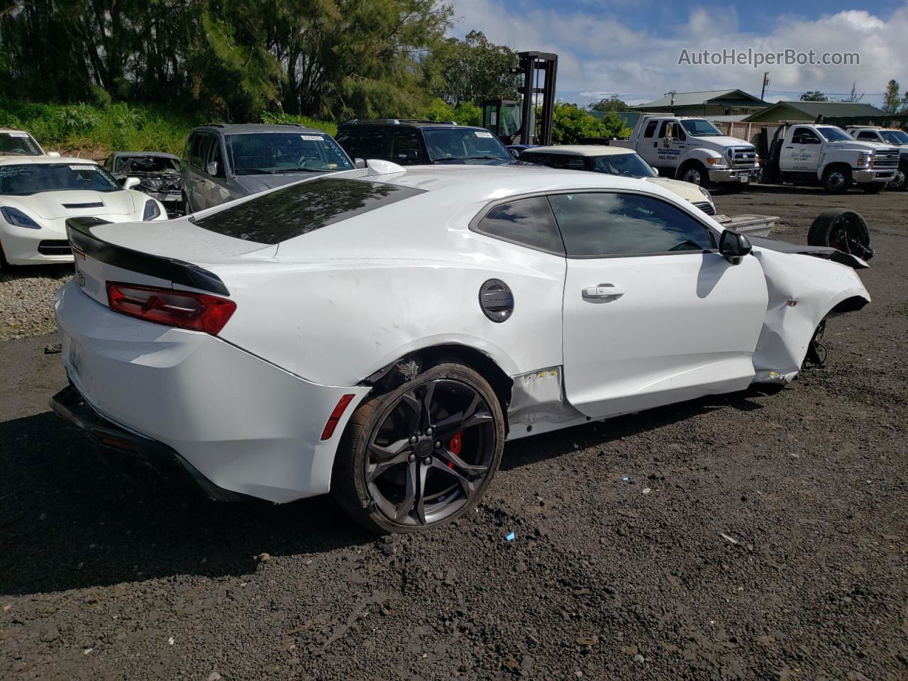 2018 Chevrolet Camaro Ss Белый vin: 1G1FE1R78J0113643