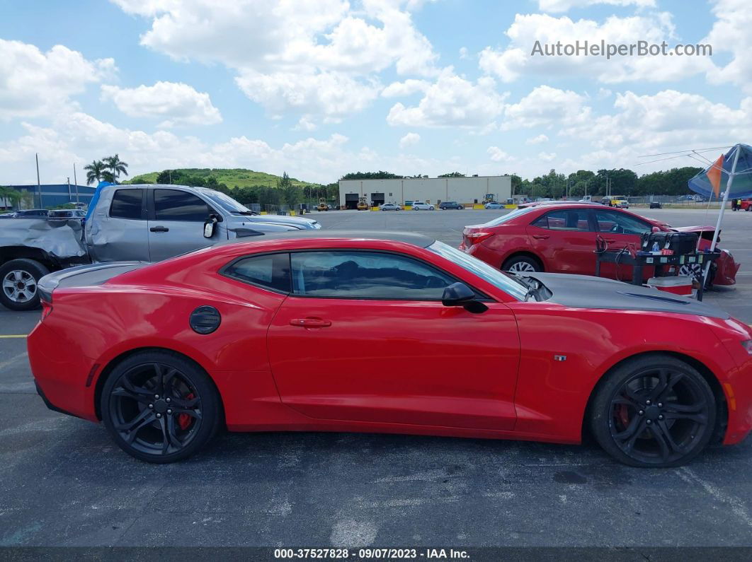 2018 Chevrolet Camaro 1ss Red vin: 1G1FE1R7XJ0153576