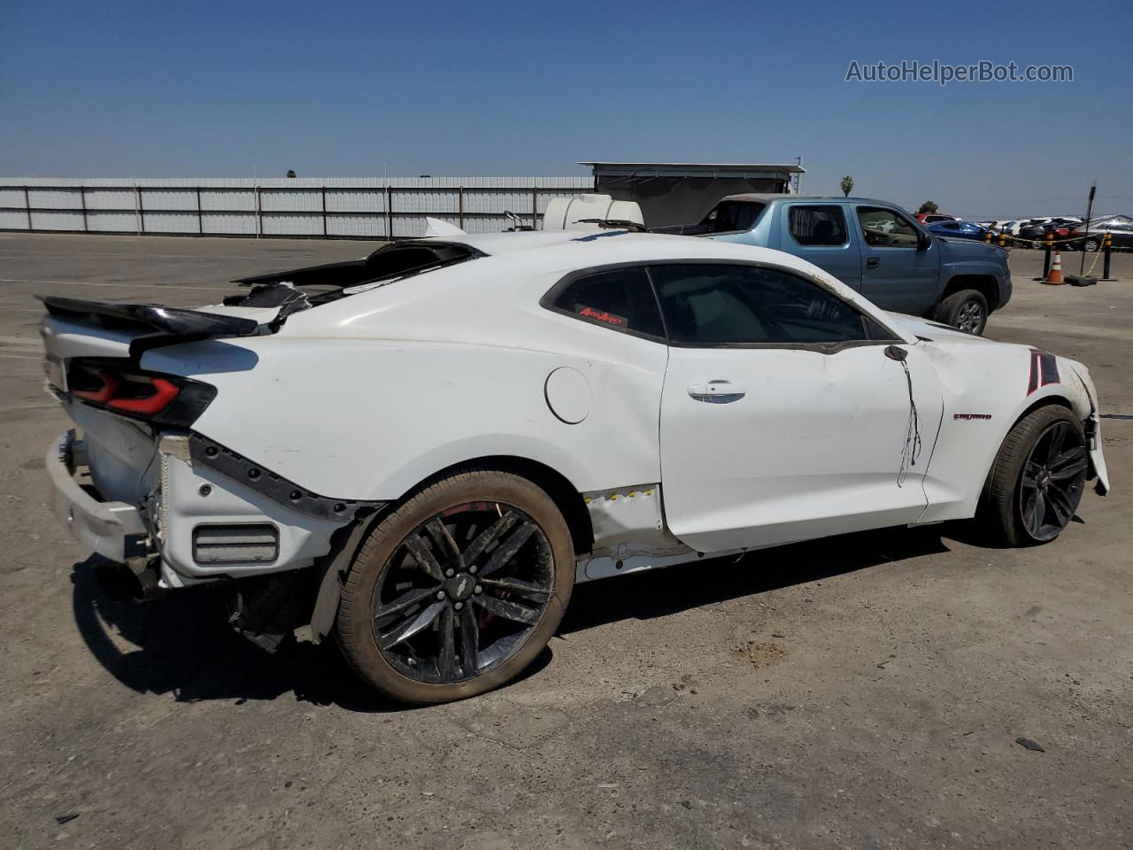 2018 Chevrolet Camaro Ss White vin: 1G1FH1R70J0117869