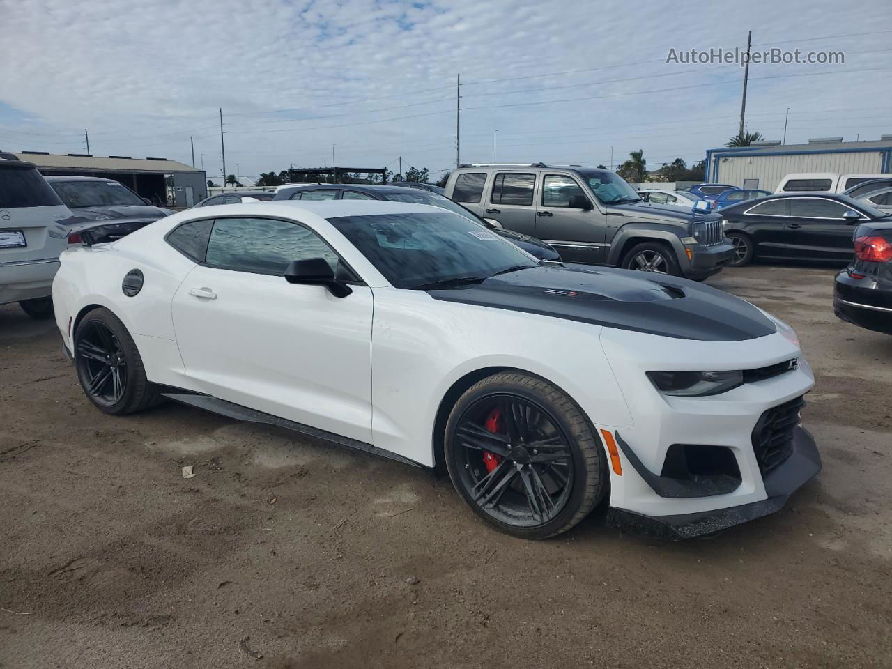 2018 Chevrolet Camaro Zl1 White vin: 1G1FJ1R65J0169686