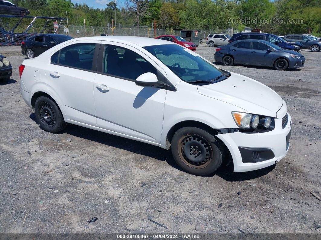 2013 Chevrolet Sonic Ls Auto Белый vin: 1G1JA5SH5D4215866