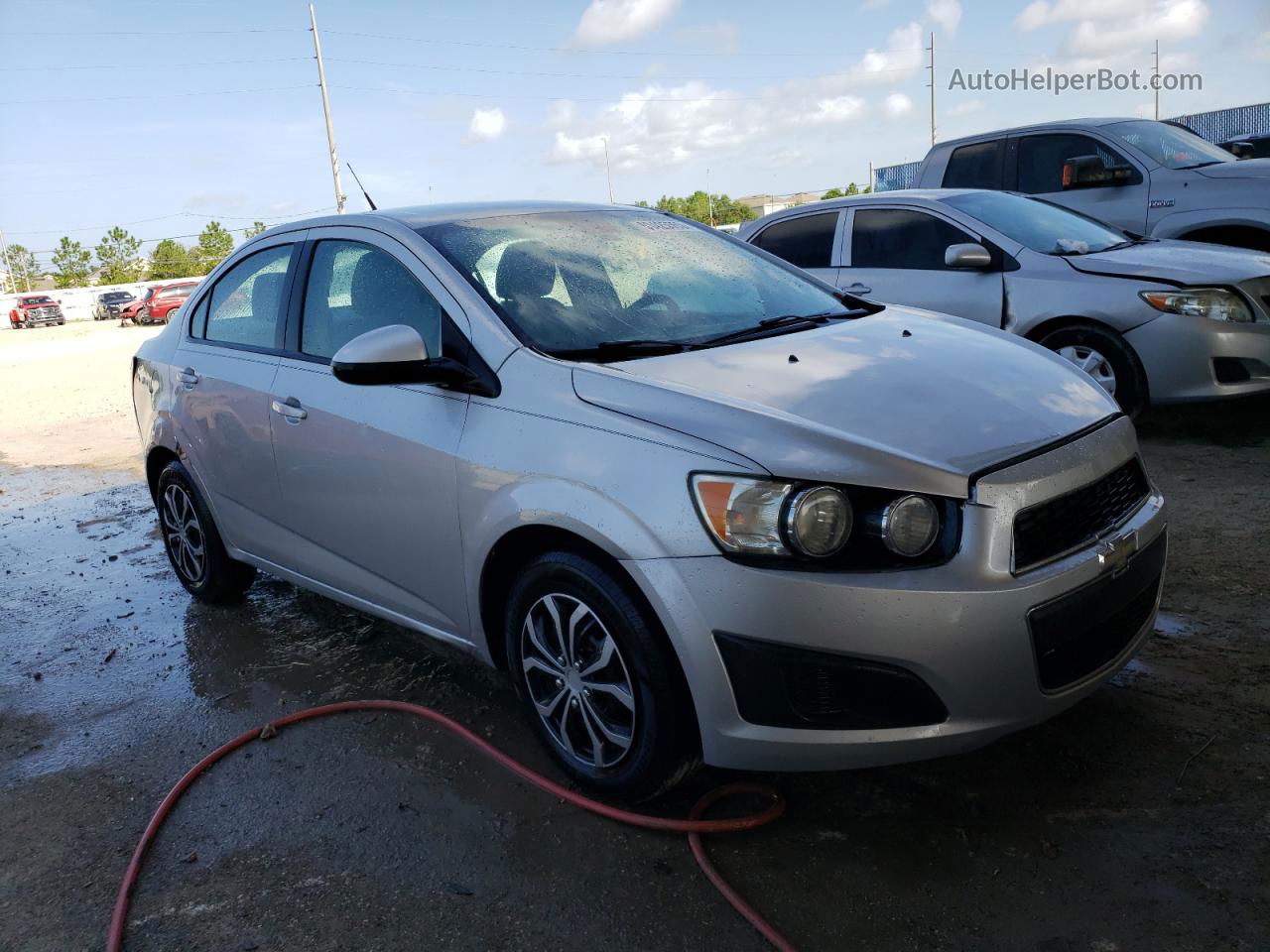 2013 Chevrolet Sonic Ls Silver vin: 1G1JA5SH6D4230280