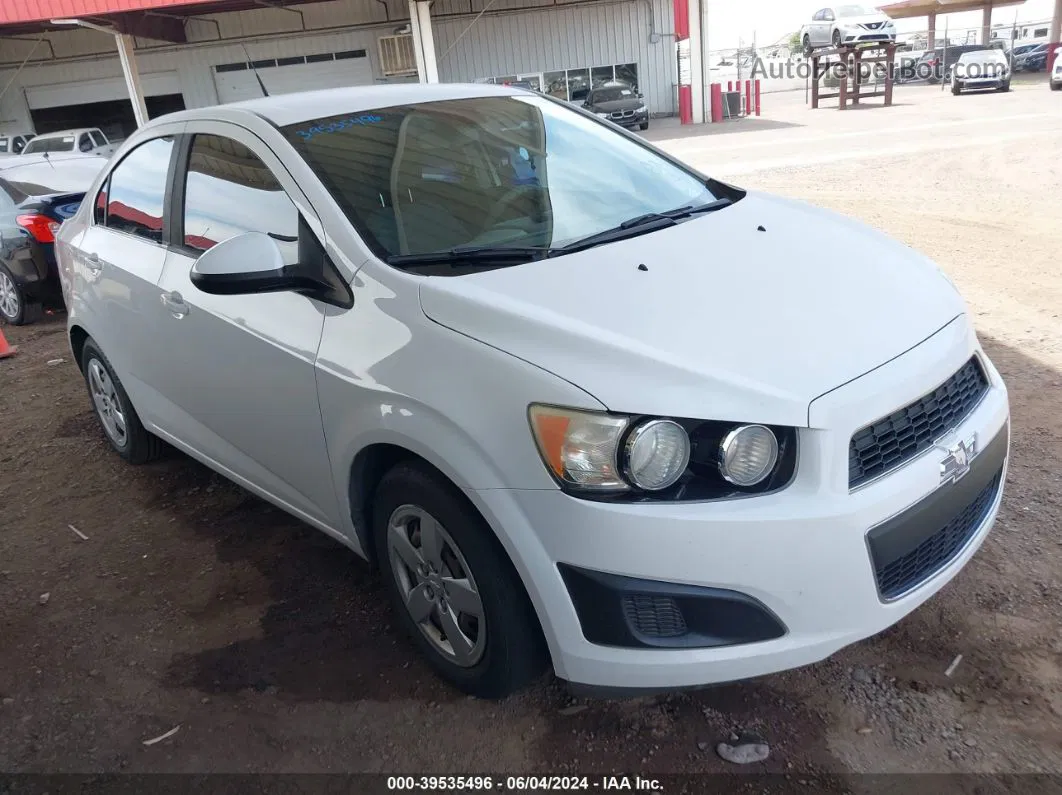 2013 Chevrolet Sonic Ls Auto White vin: 1G1JA5SH9D4169863