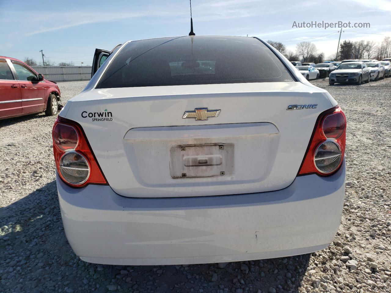 2013 Chevrolet Sonic Ls White vin: 1G1JA5SH9D4236591