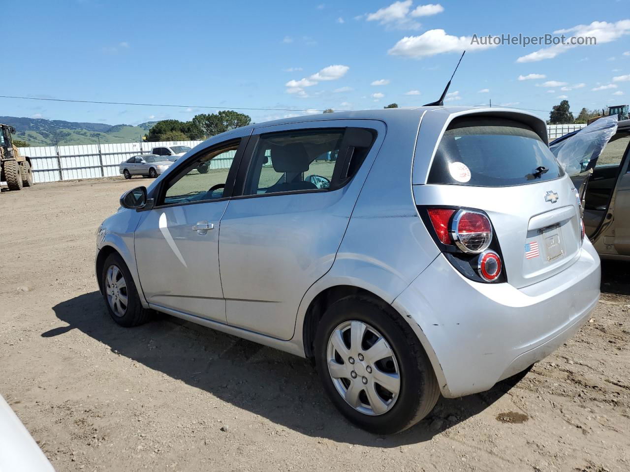 2013 Chevrolet Sonic Ls Silver vin: 1G1JA6SG6D4233497