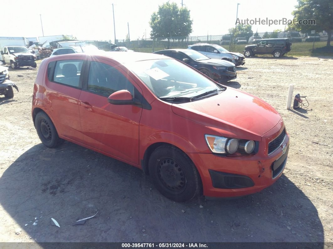 2013 Chevrolet Sonic Ls Auto Оранжевый vin: 1G1JA6SG7D4112123