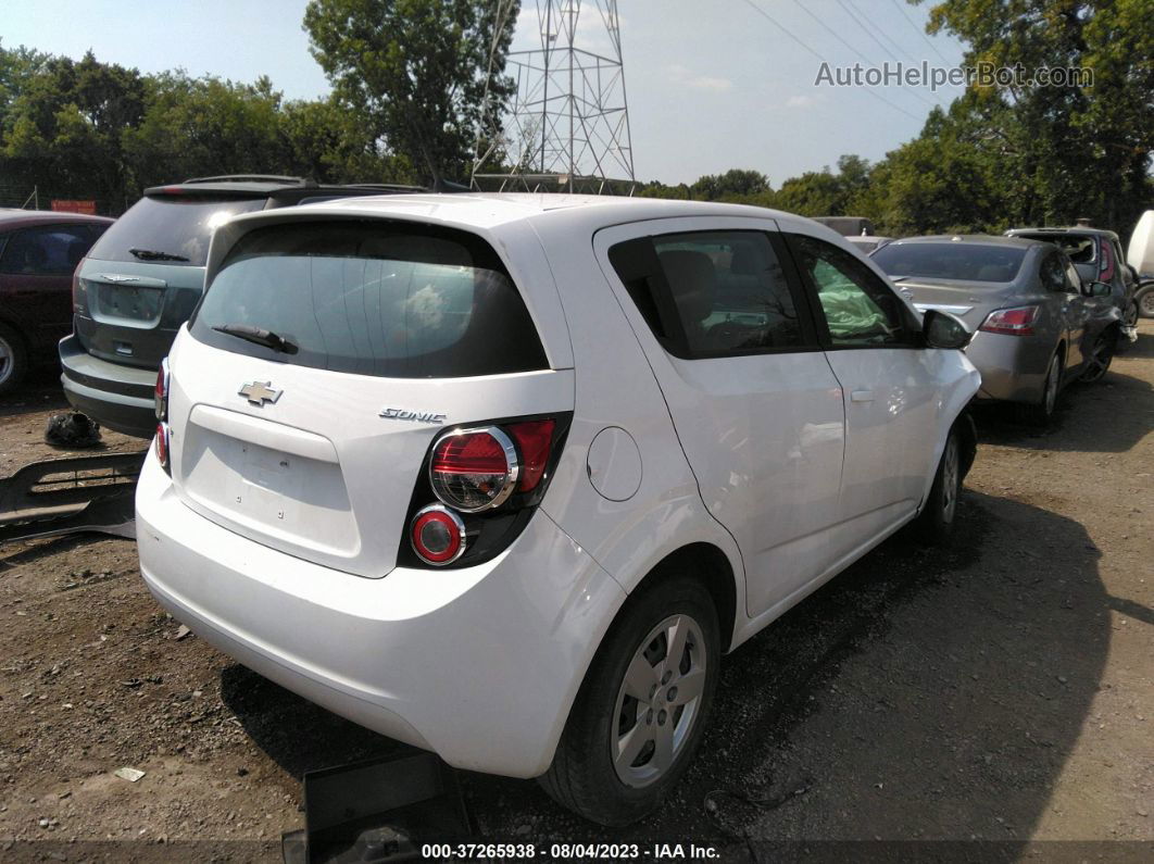 2014 Chevrolet Sonic Ls White vin: 1G1JA6SH2E4172983