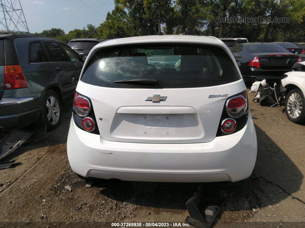 2014 Chevrolet Sonic Ls White vin: 1G1JA6SH2E4172983