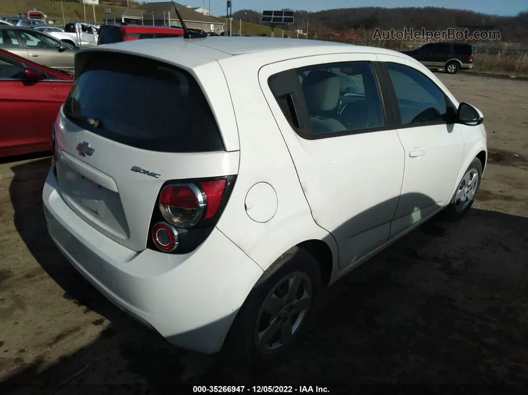 2014 Chevrolet Sonic Ls Auto Белый vin: 1G1JA6SH3E4145713