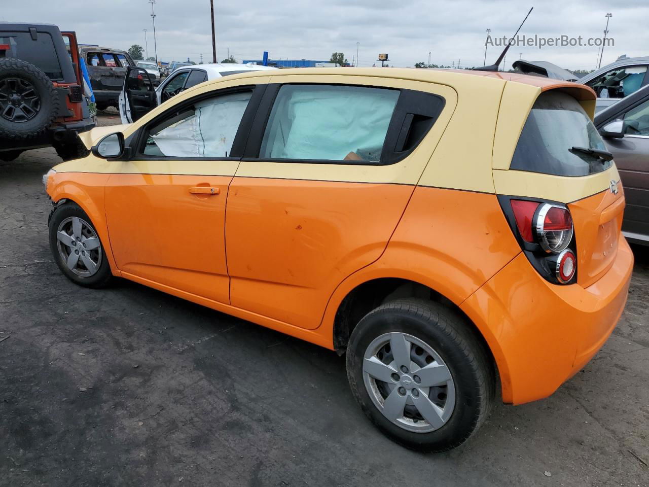 2013 Chevrolet Sonic Ls Two Tone vin: 1G1JA6SH6D4135756