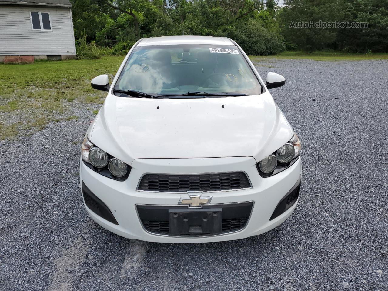 2014 Chevrolet Sonic Ls White vin: 1G1JA6SH6E4132101