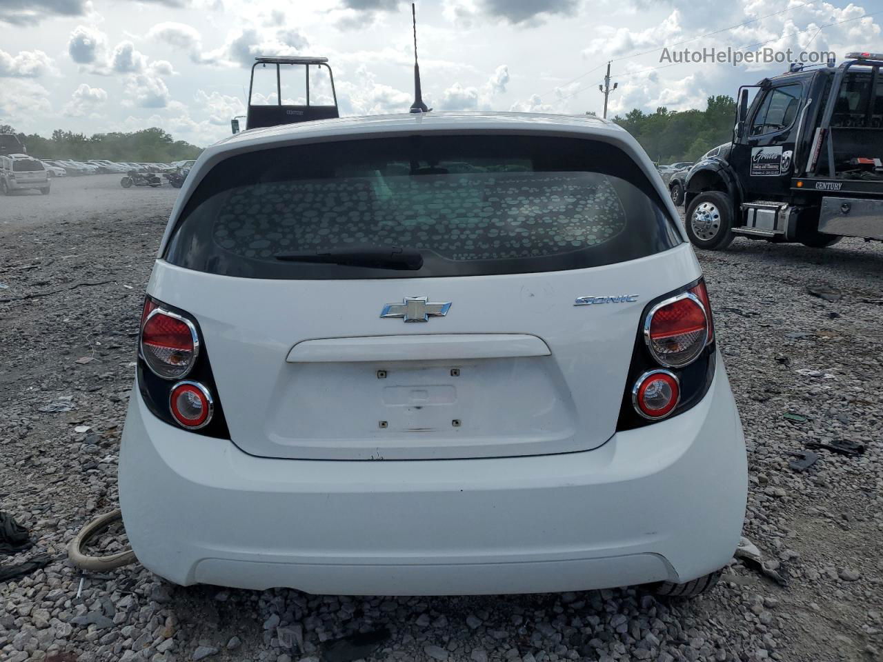 2014 Chevrolet Sonic Ls White vin: 1G1JA6SH8E4137963