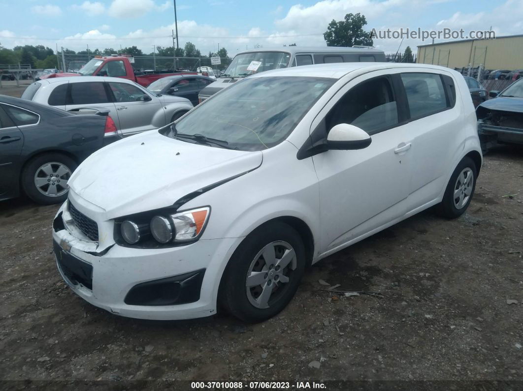 2014 Chevrolet Sonic Ls White vin: 1G1JA6SHXE4139276