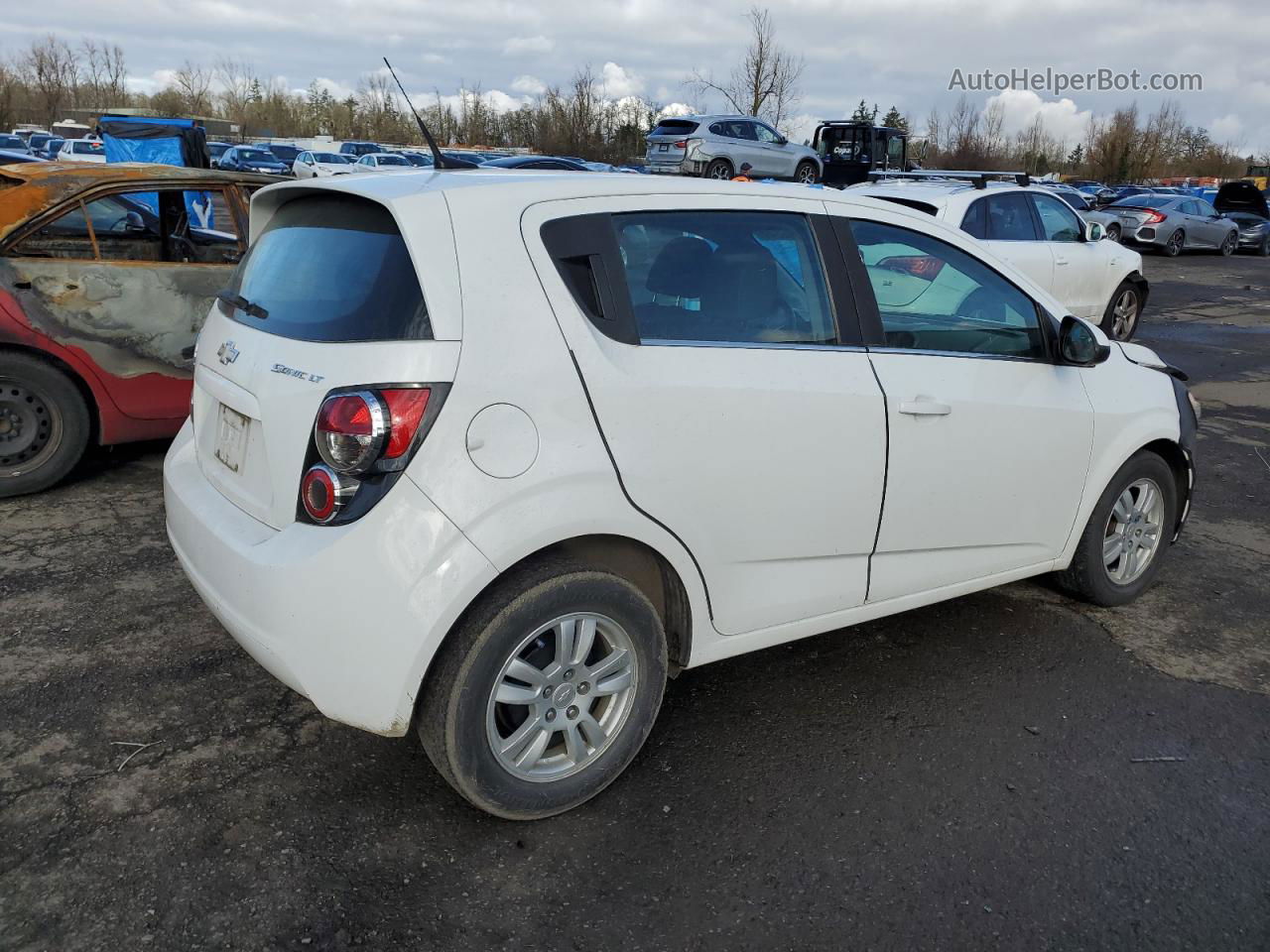 2013 Chevrolet Sonic Lt White vin: 1G1JD6SG4D4207097