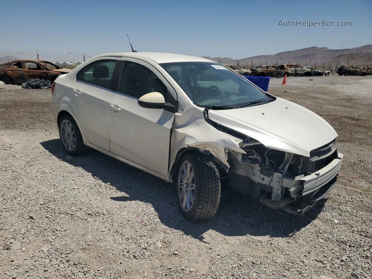 2013 Chevrolet Sonic Ltz White vin: 1G1JE5SB1D4187144