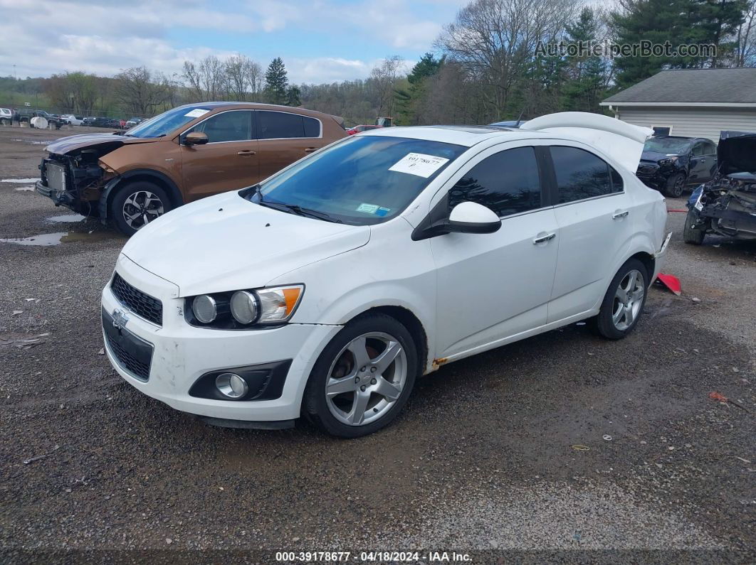 2013 Chevrolet Sonic Ltz Auto White vin: 1G1JE5SG2D4162667