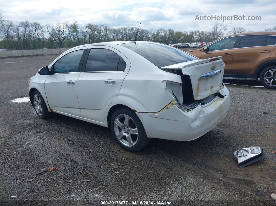 2013 Chevrolet Sonic Ltz Auto White vin: 1G1JE5SG2D4162667