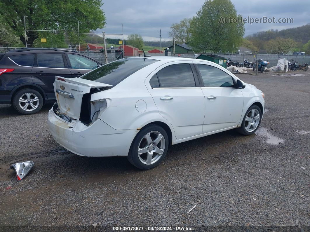 2013 Chevrolet Sonic Ltz Auto White vin: 1G1JE5SG2D4162667