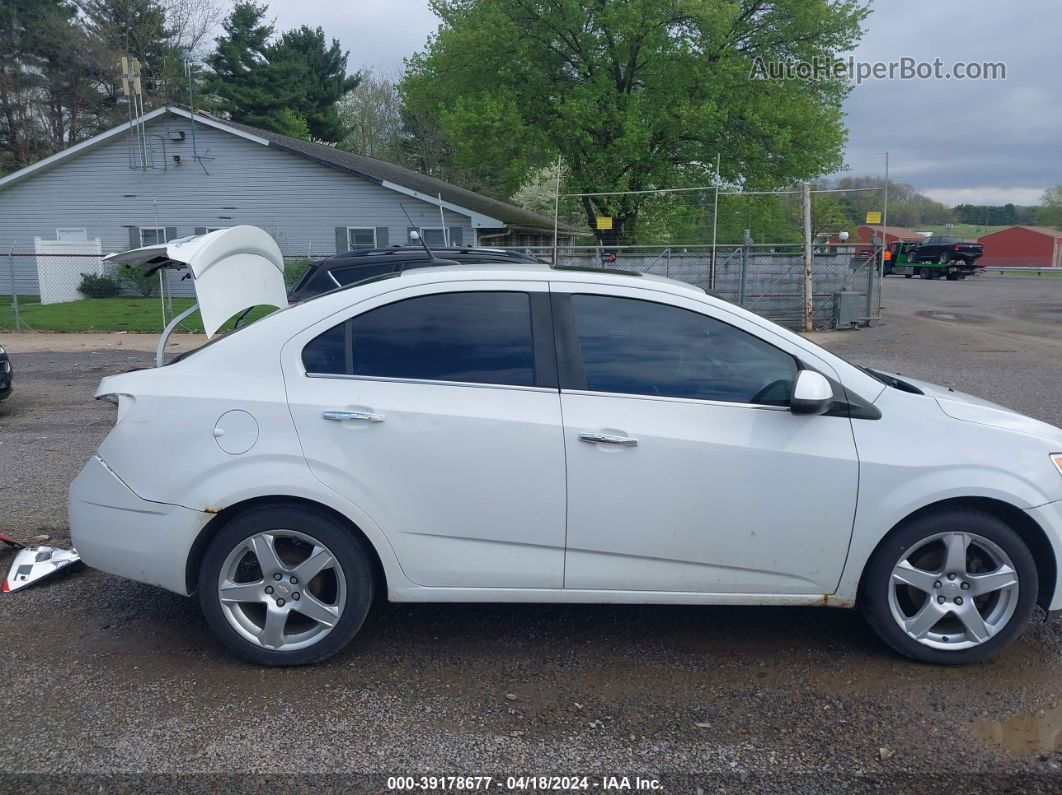 2013 Chevrolet Sonic Ltz Auto White vin: 1G1JE5SG2D4162667