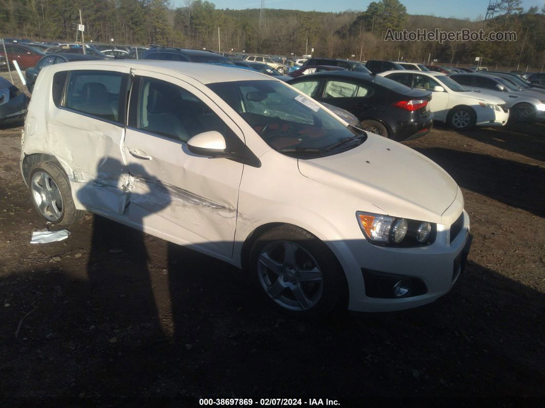 2013 Chevrolet Sonic Ltz Auto Белый vin: 1G1JE6SB7D4235414