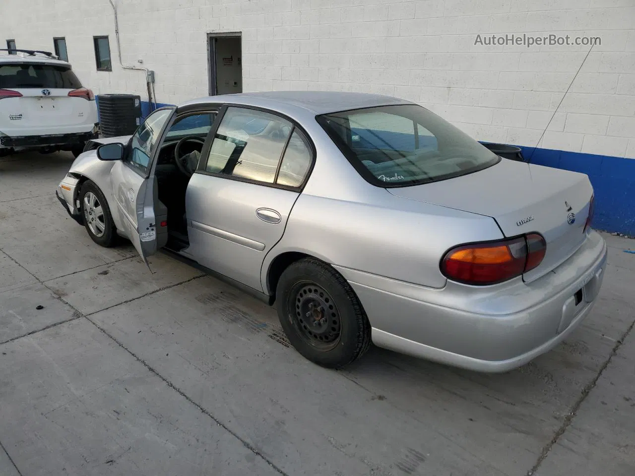 2005 Chevrolet Classic  Silver vin: 1G1ND52F05M143399