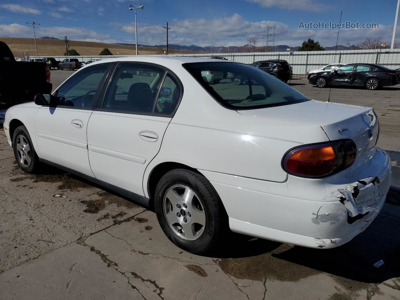 2005 Chevrolet Classic  White vin: 1G1ND52F05M187810